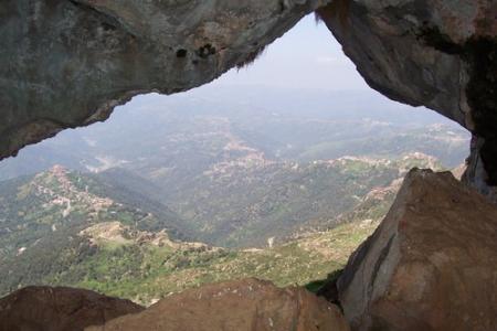grote du lion en kabylie